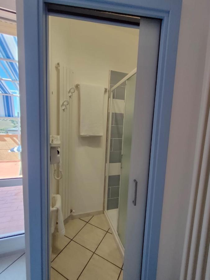 B&B Le Tre Palme Ancona Exterior foto